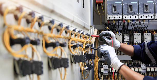 Professional Electrician technician working in Bartonville, TX
